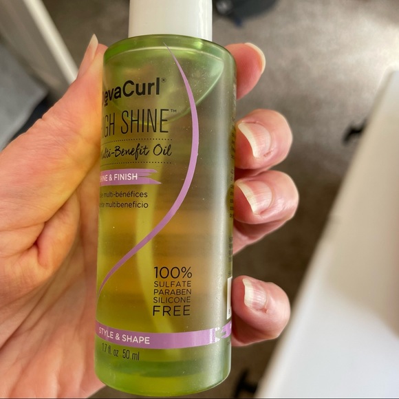 DevaCurl High Shine Multi-Benefit Oil (1.7 fl. oz.) - Picture 6 of 6
